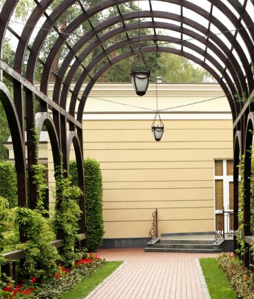 Custom Outdoor Designs